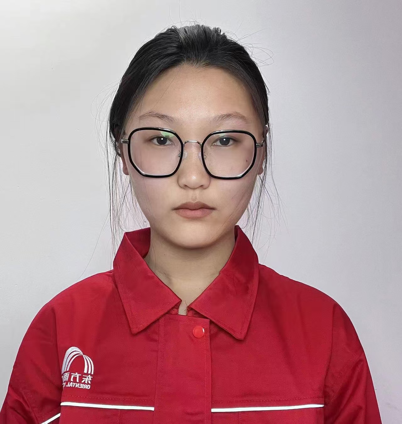黄莎莎37292620000301602X.jpg