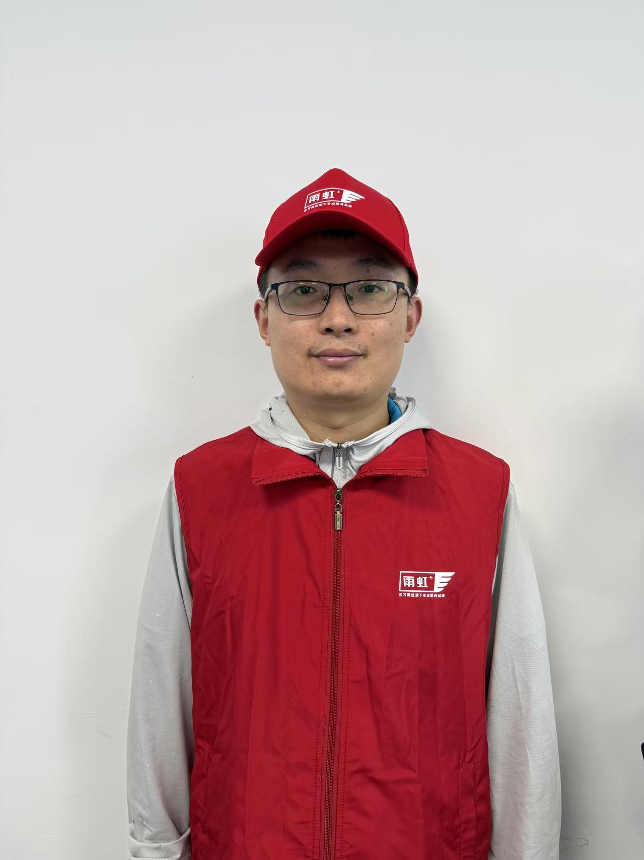 戴朋朋.jpg